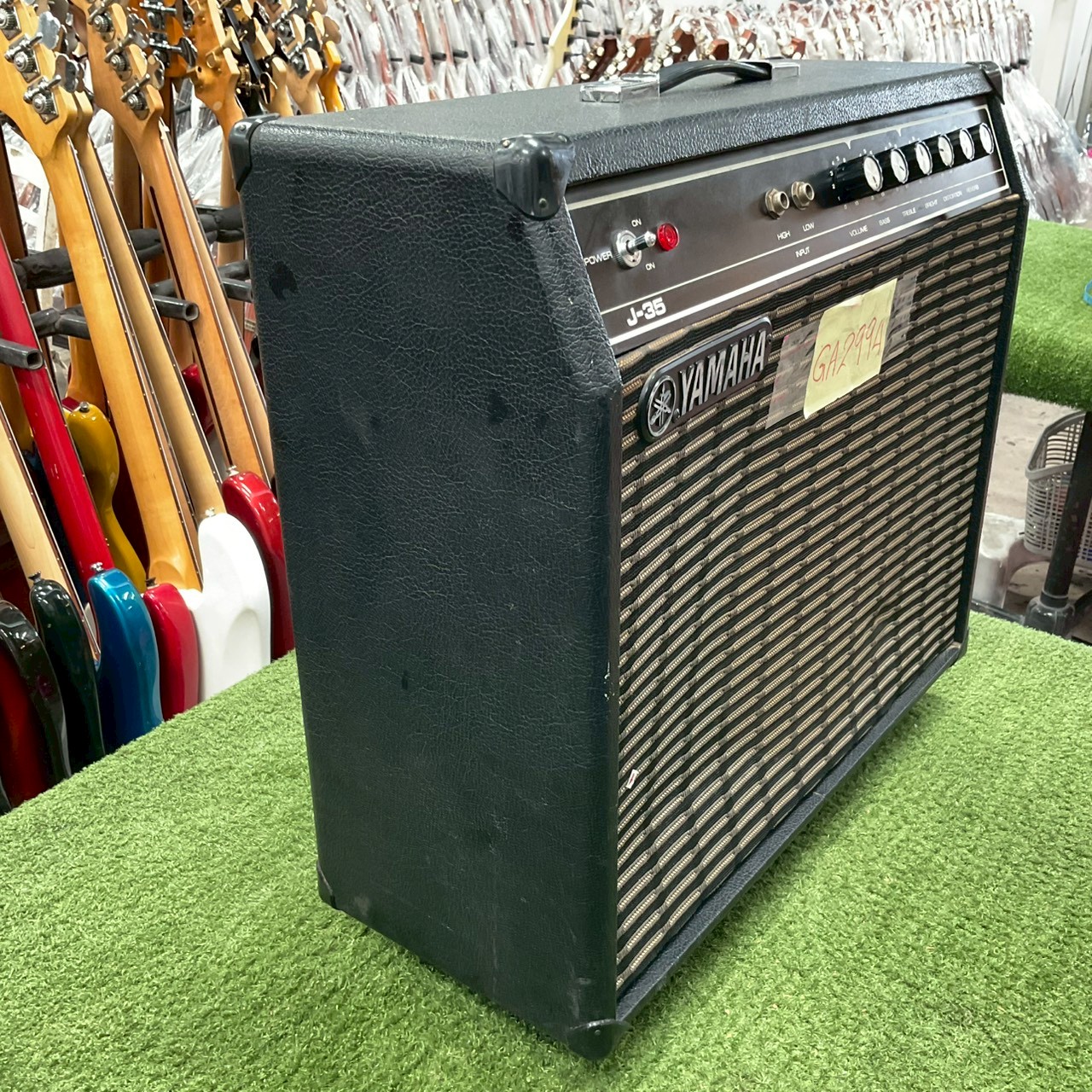 แอมป์กีต้าร์ YAMAHA : J-35