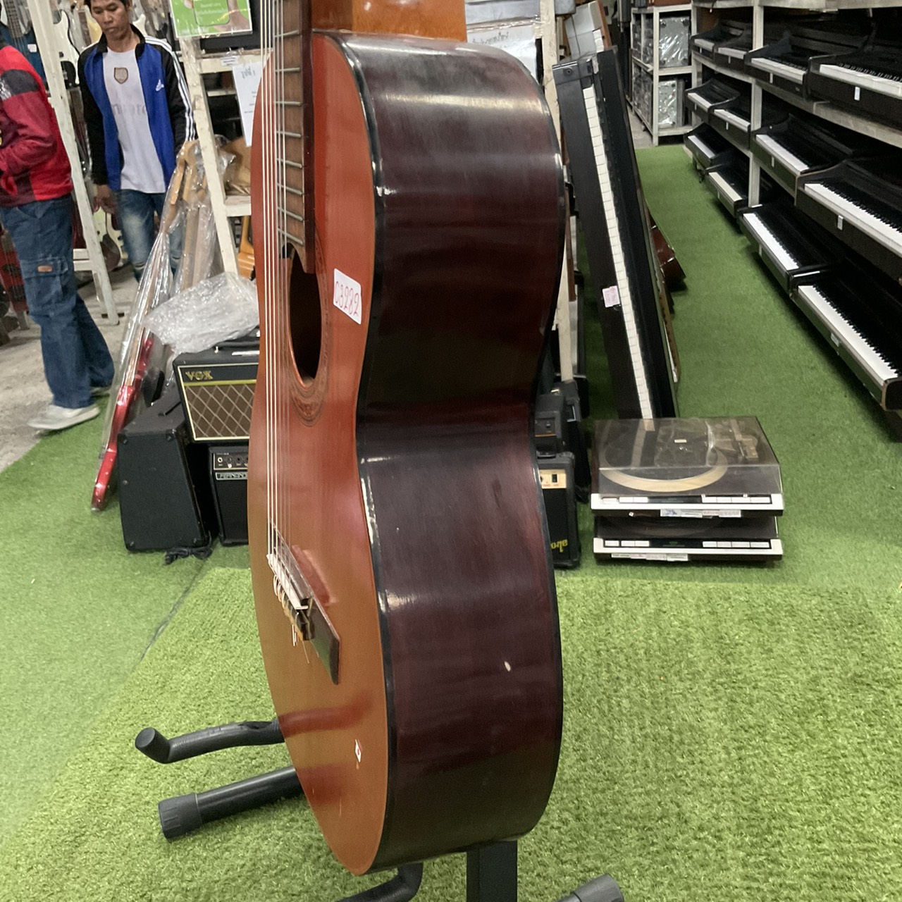 กีต้าร์คลาสสิค ZEN-ON GUT : ZG-60