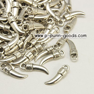 จี้เขาสัตว์ (Horn) 20x6 มม.