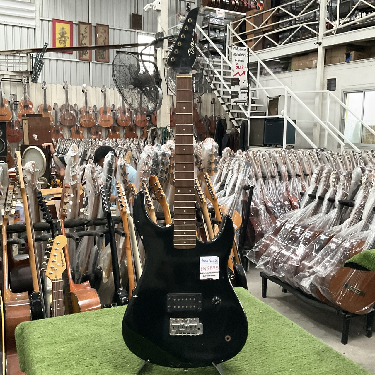 กีต้าร์ไฟฟ้า Birth : KY-01 สินค้าไม่พร้อมใช้งาน (ต้องซ่อม)