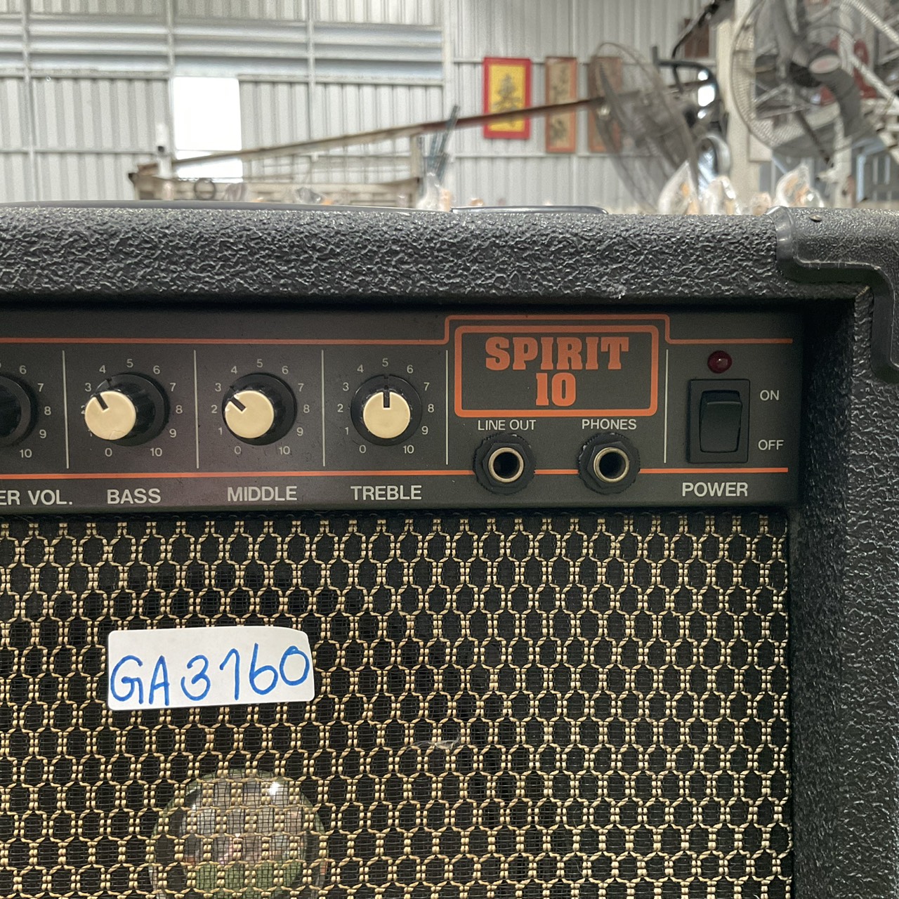 แอมป์กีต้าร์ Roland : SPIRIT-10