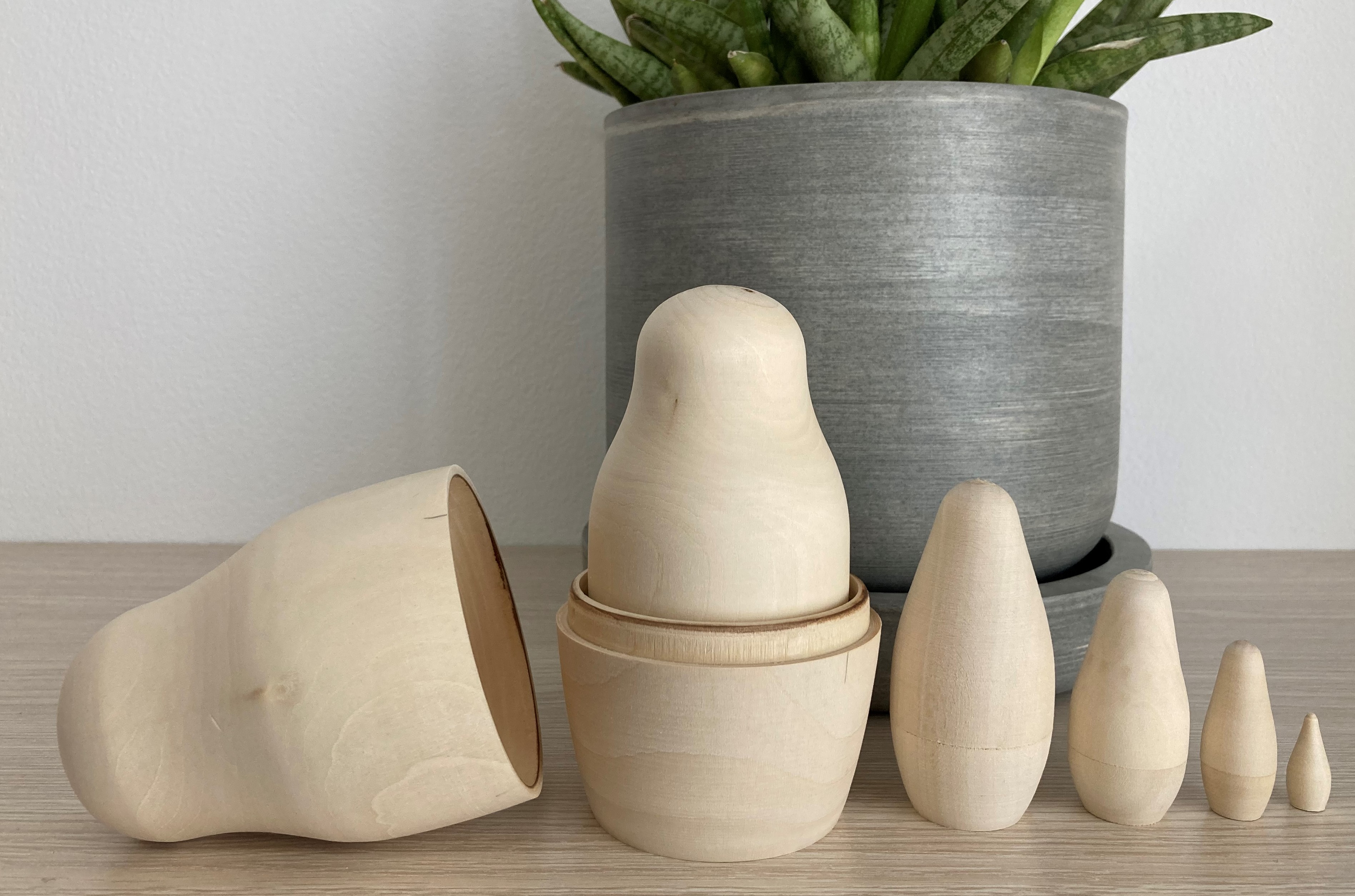 ตุ๊กตาแม่ลูกดกรัสเซีย (Matryoshka) - ชุด 6 ชิ้น ตุ๊กตาแม่ลูกดกขัดผิวเกลี้ยง (Blank Nesting Dolls)