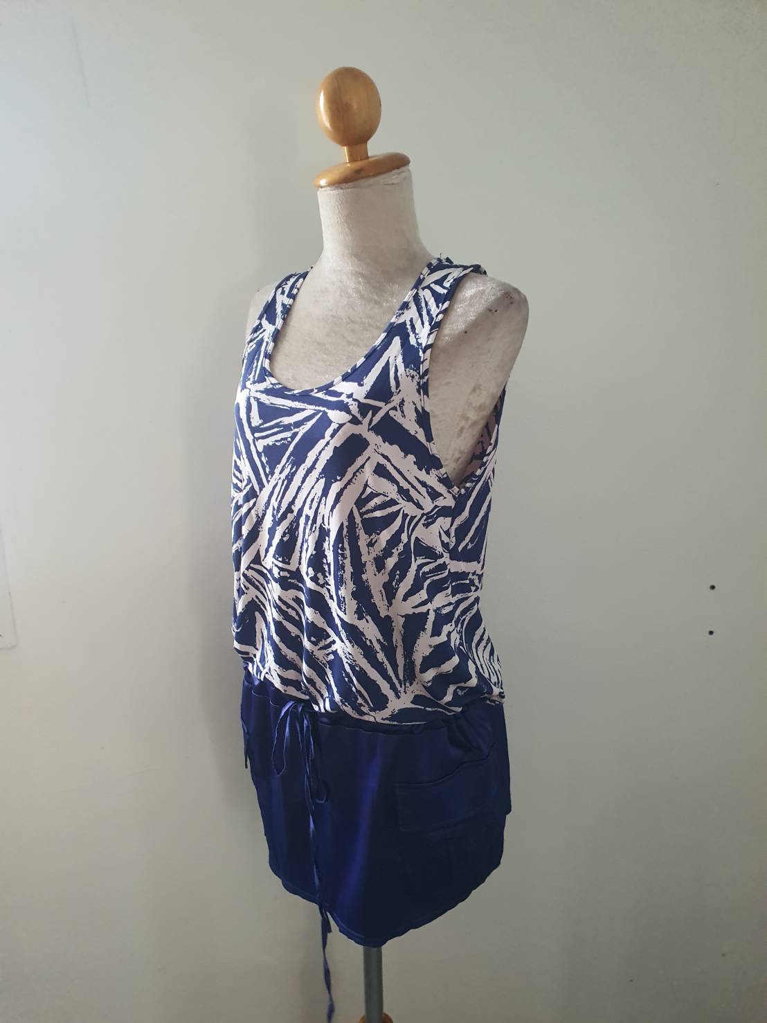 FF06679 เดรส หรือ เสื้อตัวยาว สีน้ำเงินลาย มือสอง อก 36-38 นิ้ว