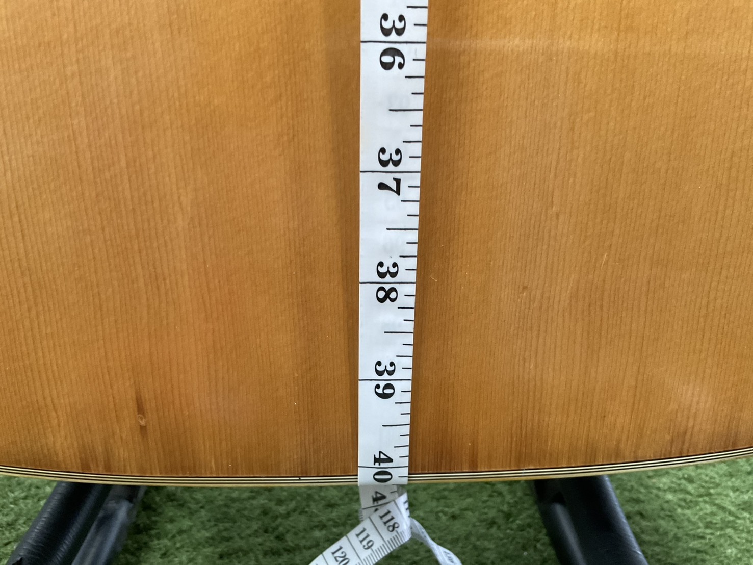 กีต้าร์โปร่ง No Brand