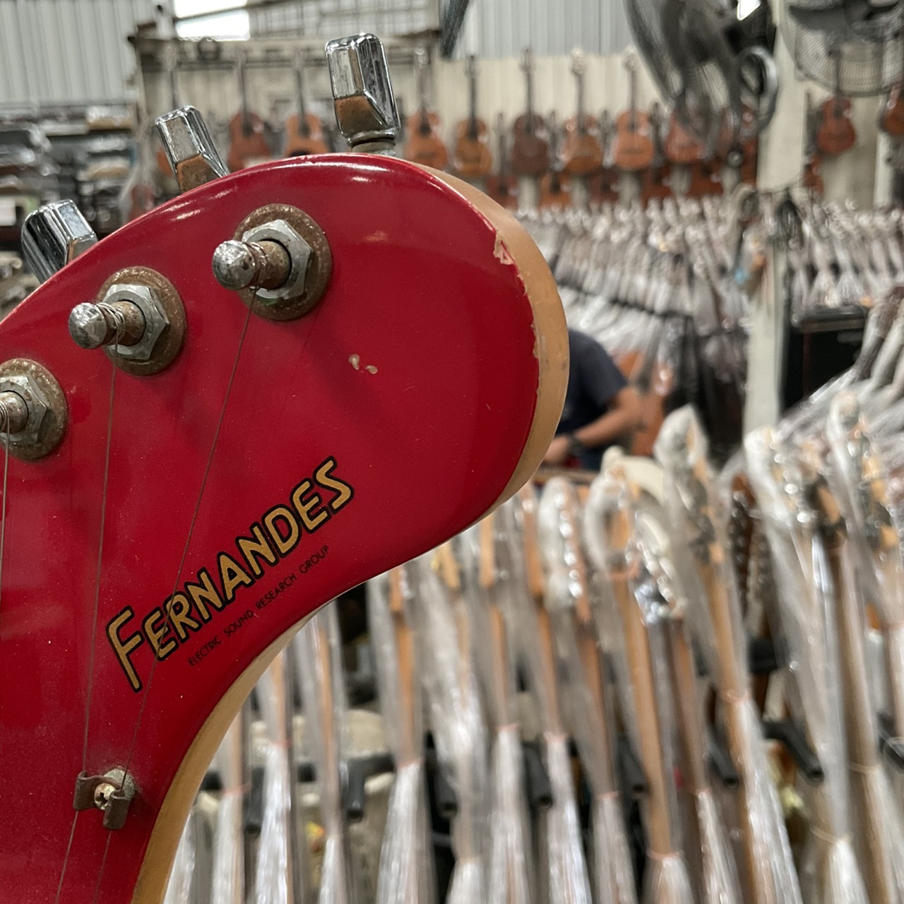 กีต้าร์ไฟฟ้า FERNANDES