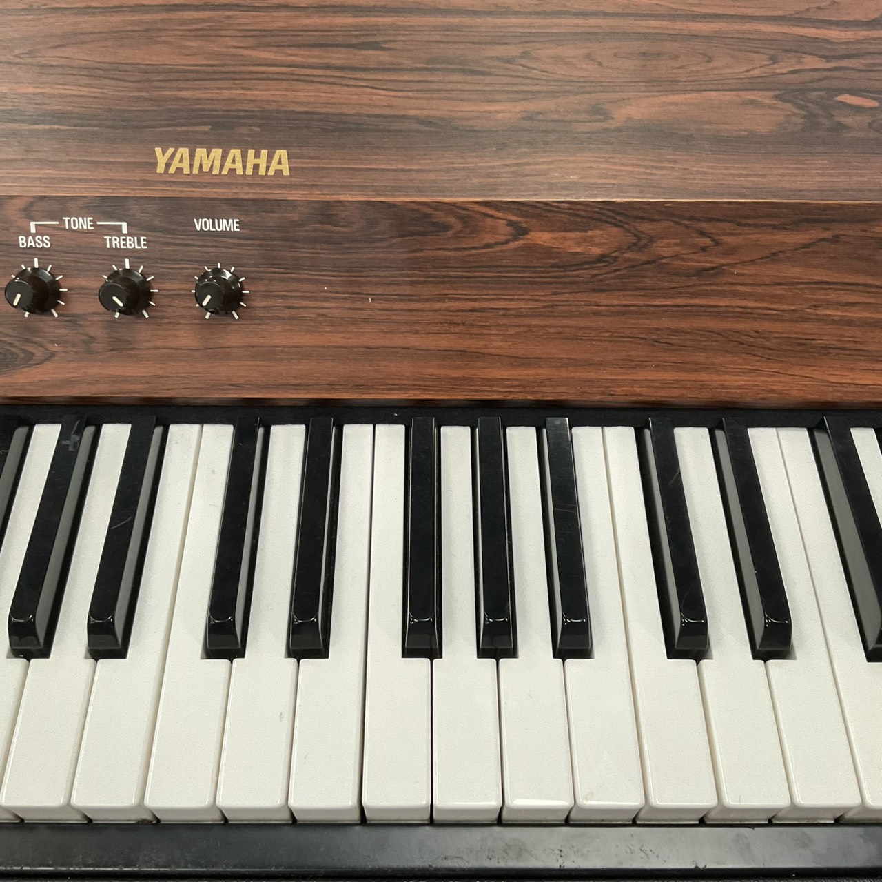 เปียโน YAMAHA : CP-20 (ELECTRONIC) สินค้าไม่พร้อมใช้งาน (ต้องซ่อม)