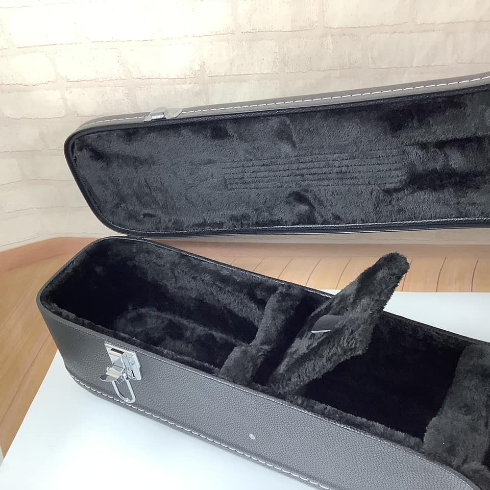 กล่องเคสกีต้าร์โปร่ง