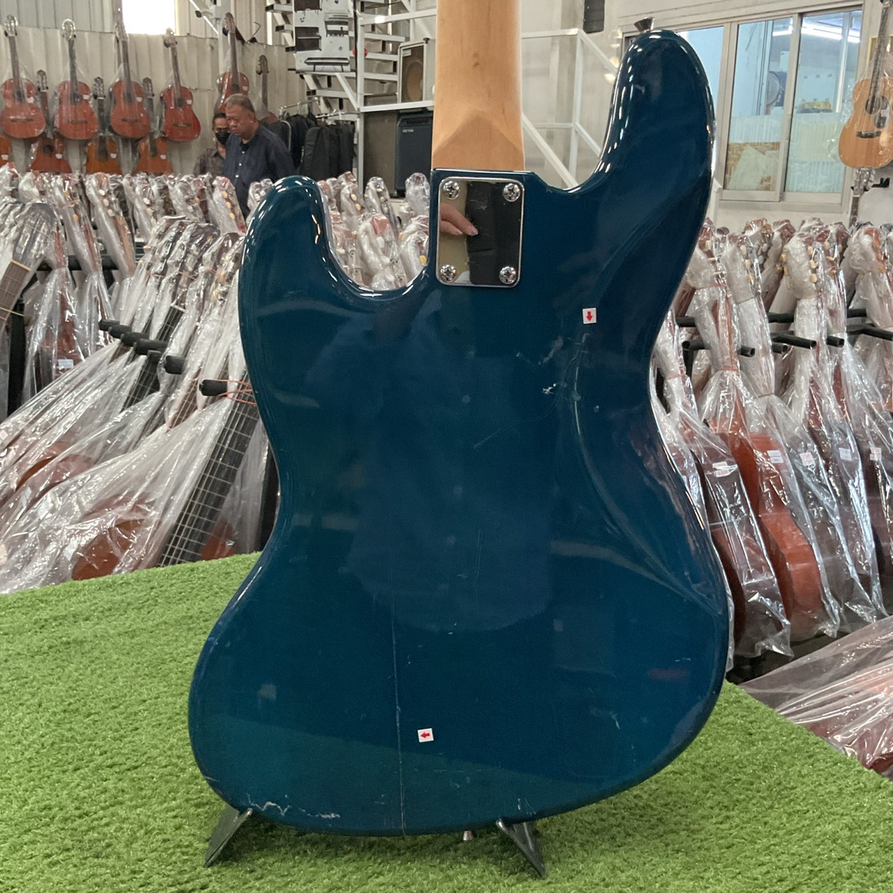 กีต้าร์เบส SELDER