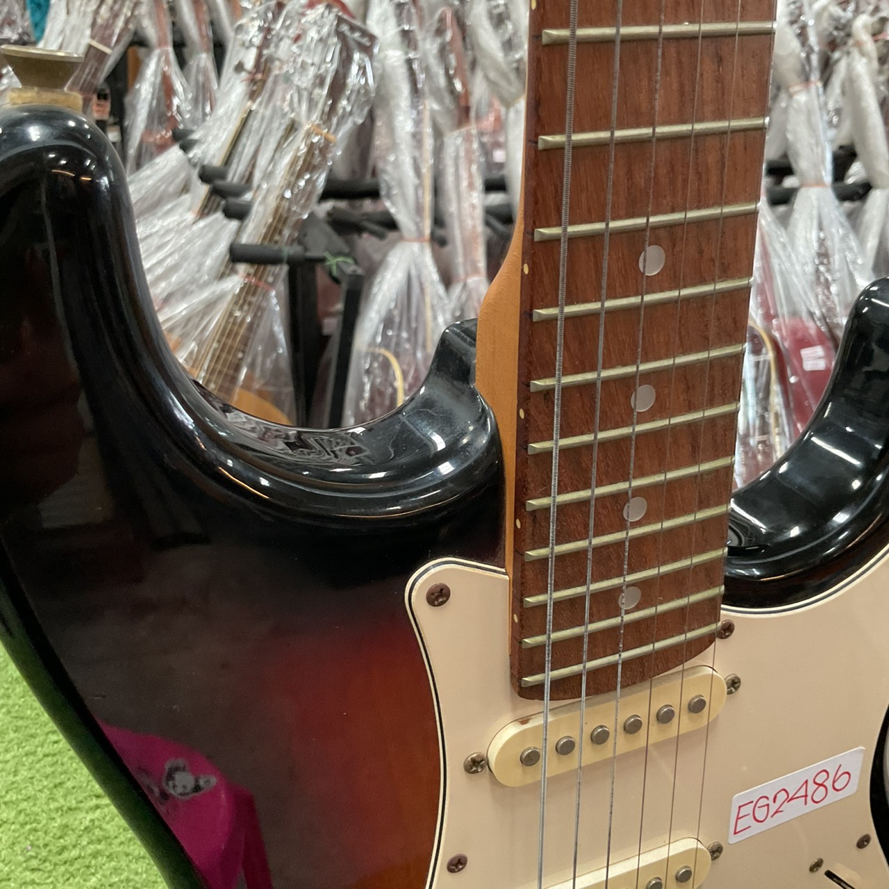 กีต้าร์ไฟฟ้า Legend