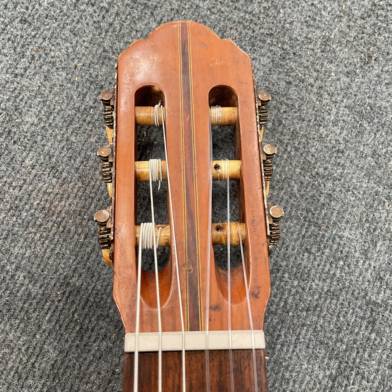 กีต้าร์คลาสสิค Kimberly : G85K