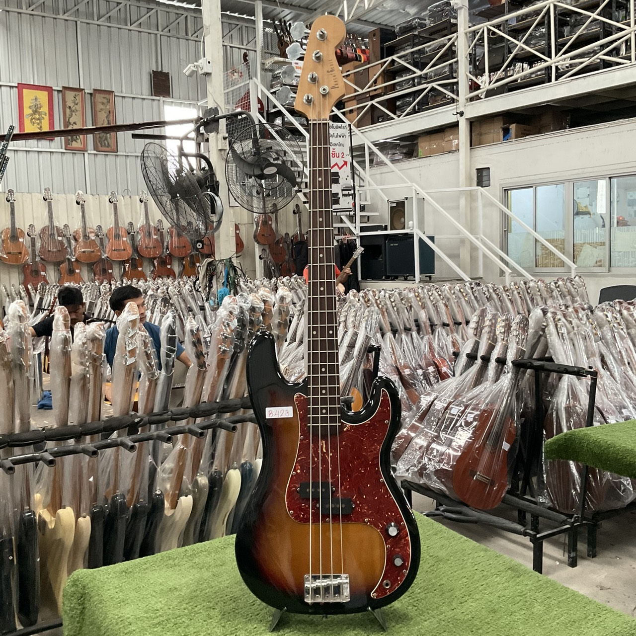 กีต้าร์เบส PhotoGenic