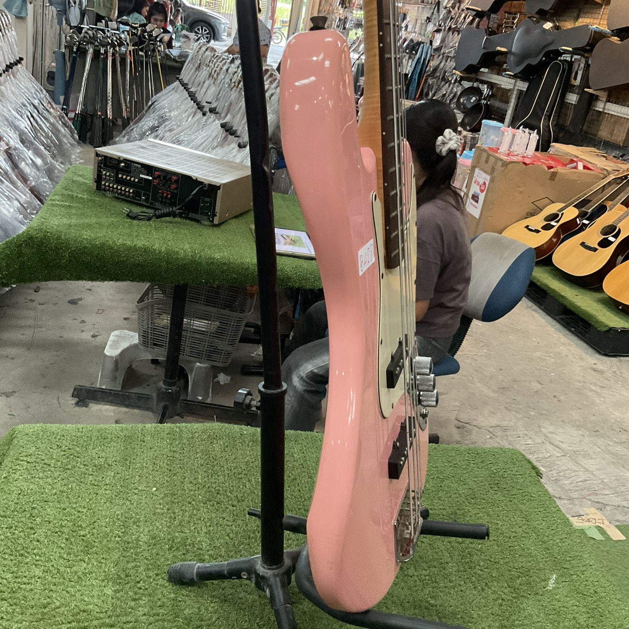 กีต้าร์เบส PhotoGenic