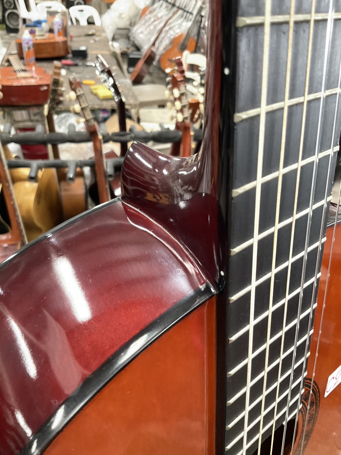 กีต้าร์คลาสสิค Valencia : CG10