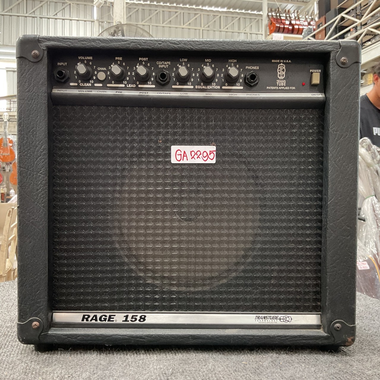 แอมป์กีต้าร์ PEAVEY : RAGE 158