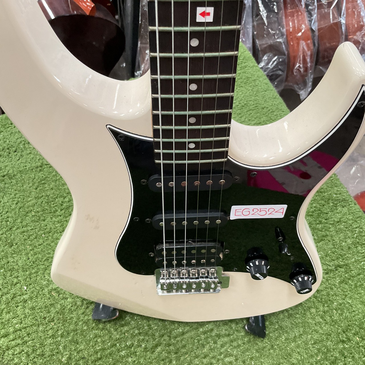 กีต้าร์ไฟฟ้า YAMAHA : YGX 112P