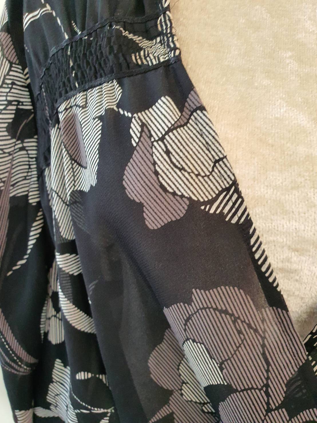 หมดคะ FF05163 เสื้อผ้ามือสอง ชีฟอง สีดำลาย แบรนด์ Lane bryant อก 44 นิ้ว