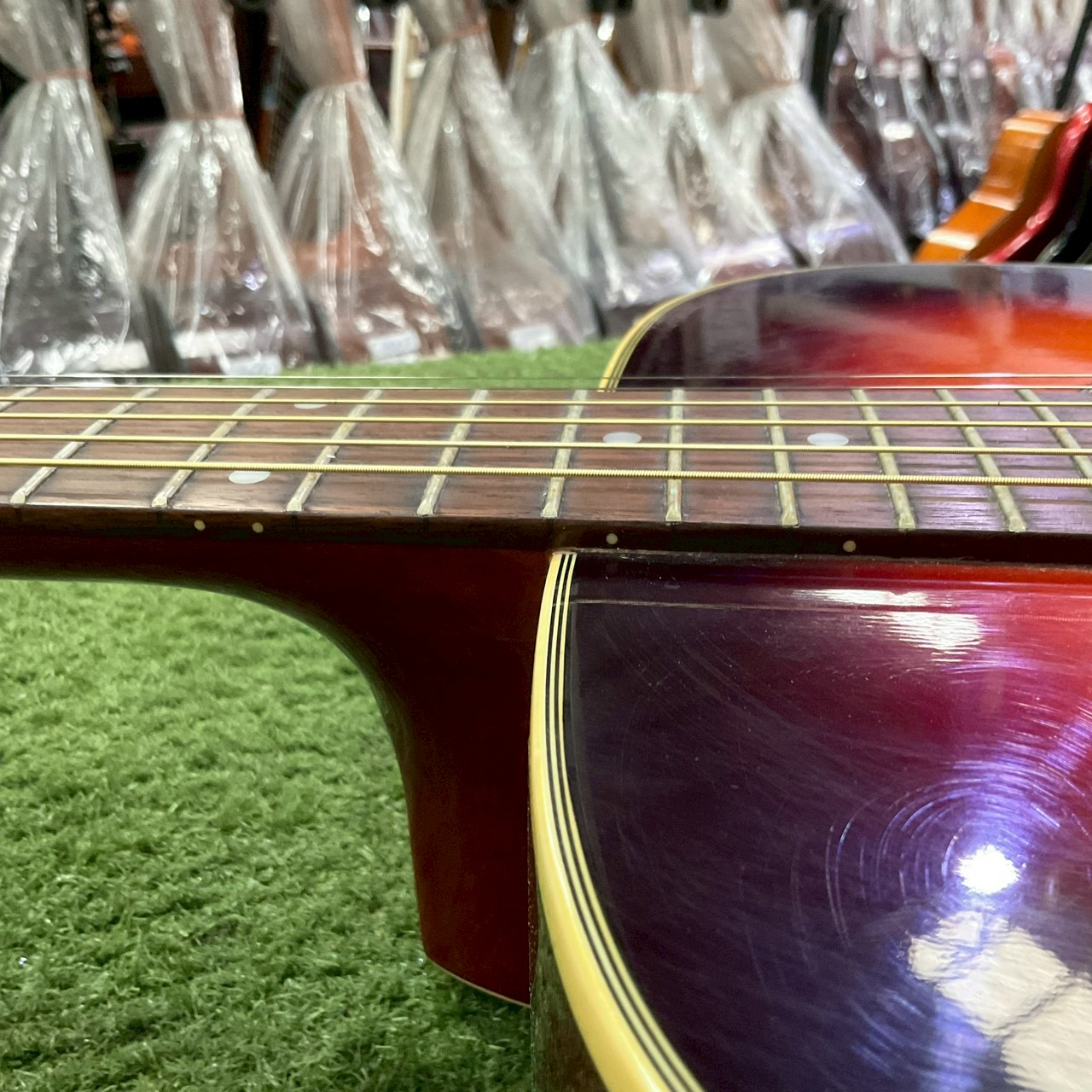 กีต้าร์โปร่ง History : HFGITS