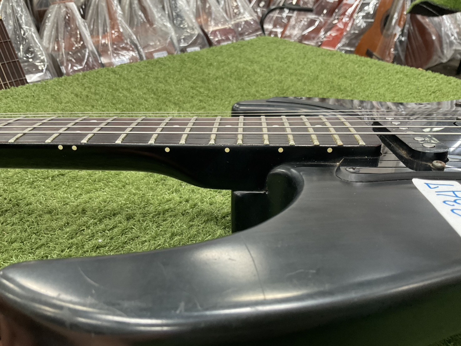 กีต้าร์ไฟฟ้า FERNANDES