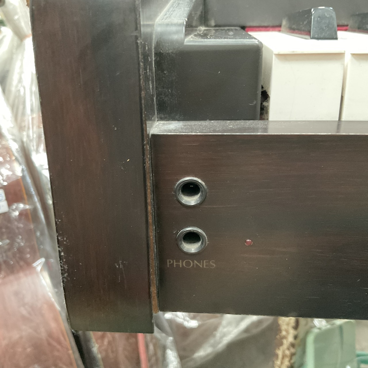 เปียโน COLUMBIA : EP-2500 สินค้าไม่พร้อมใช้งาน (ต้องซ่อม)