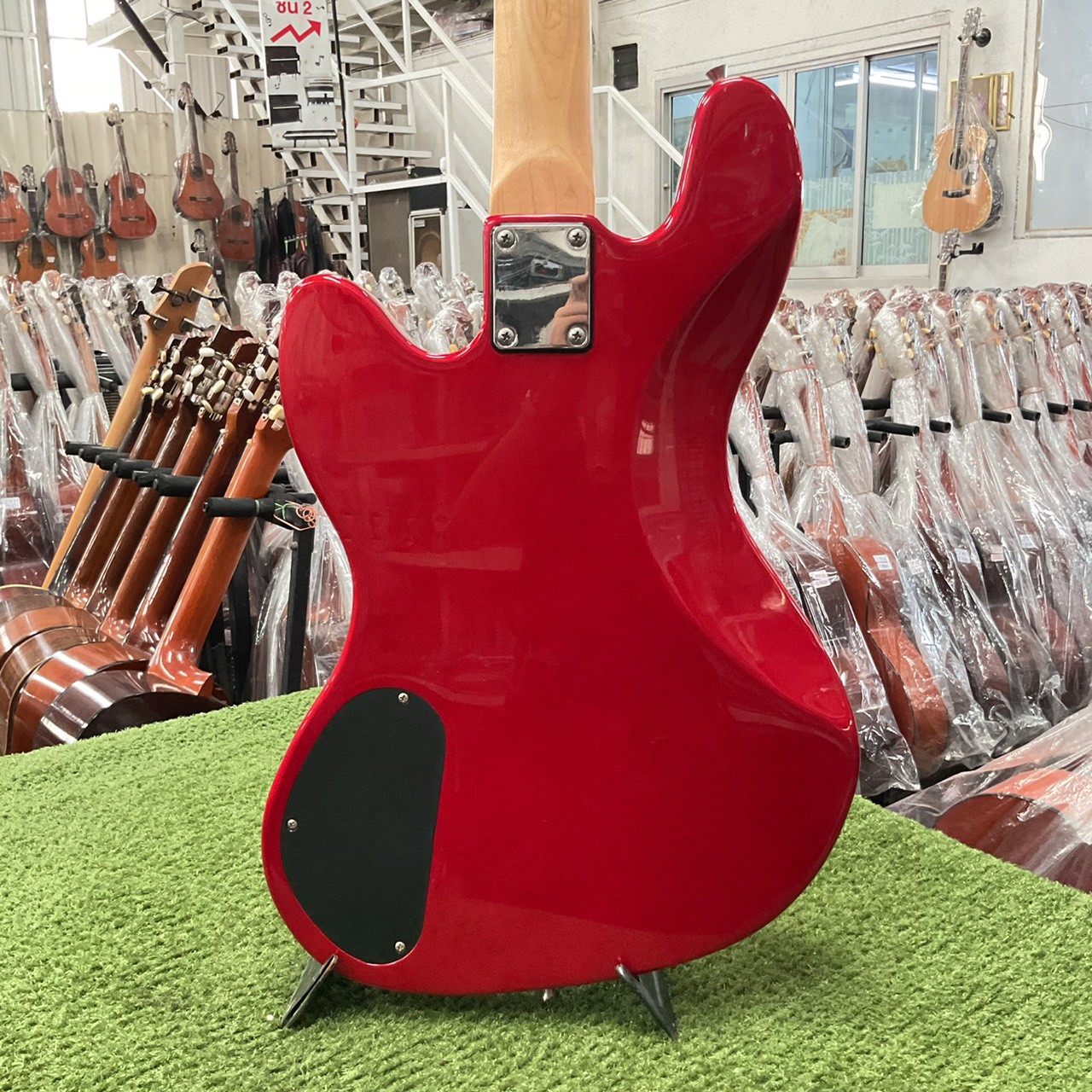 กีต้าร์เบส PlayTech