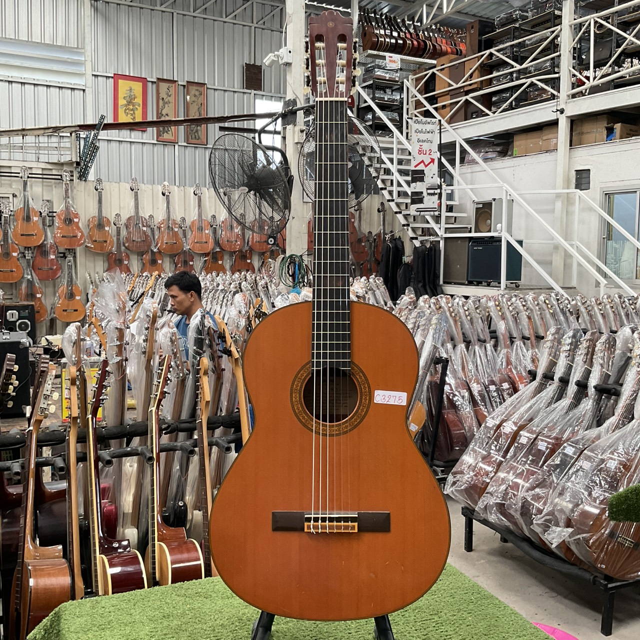 กีต้าร์คลาสสิค YAMAHA : C-180