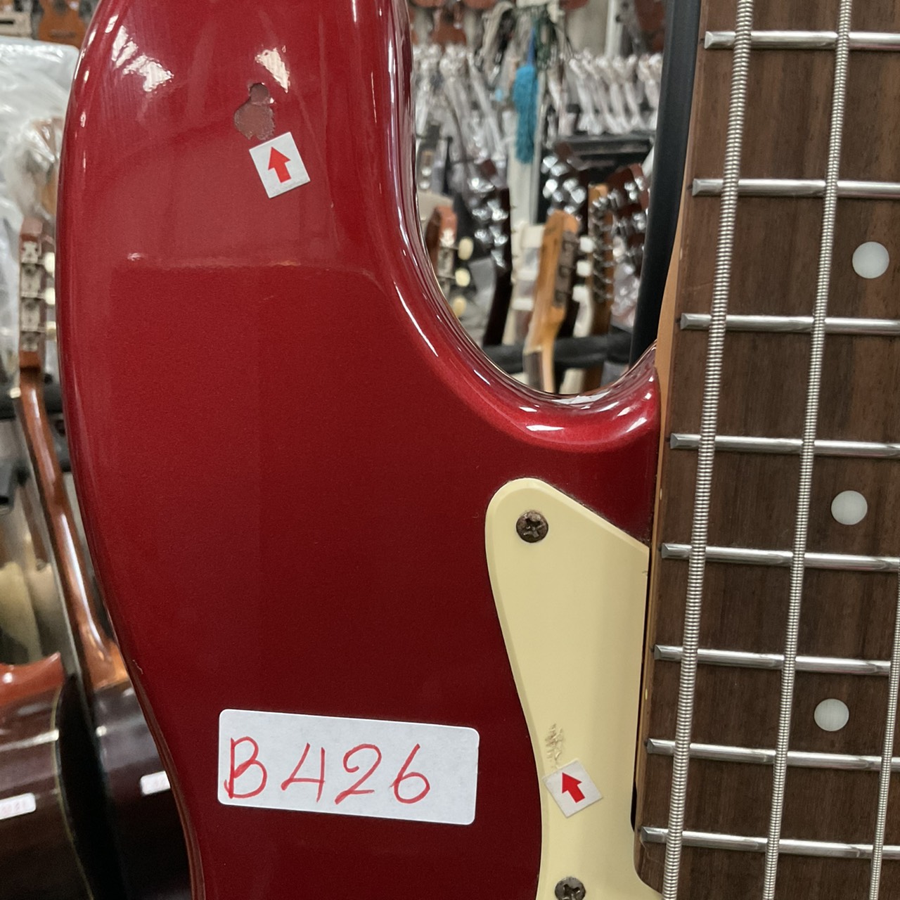 กีต้าร์เบส BUSKER'S