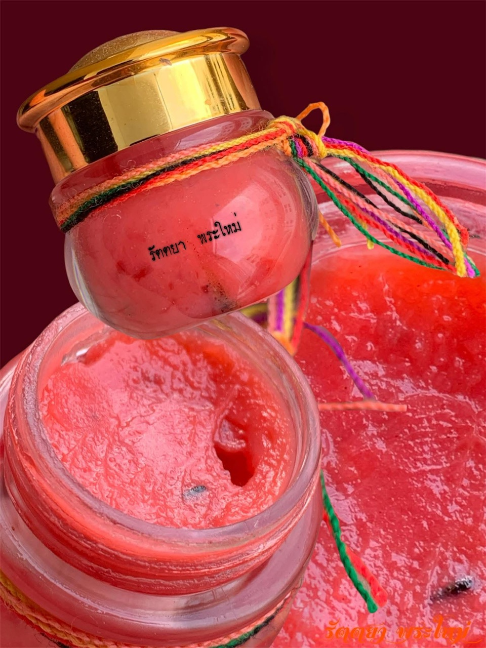 สีผึ้งเสน่หาโสฬสสูตร ของทวดเคว็จ ขนทองแดง ปรุงใส่ตลับโดย อ.สิทธิชัย โหรบัญฑิต