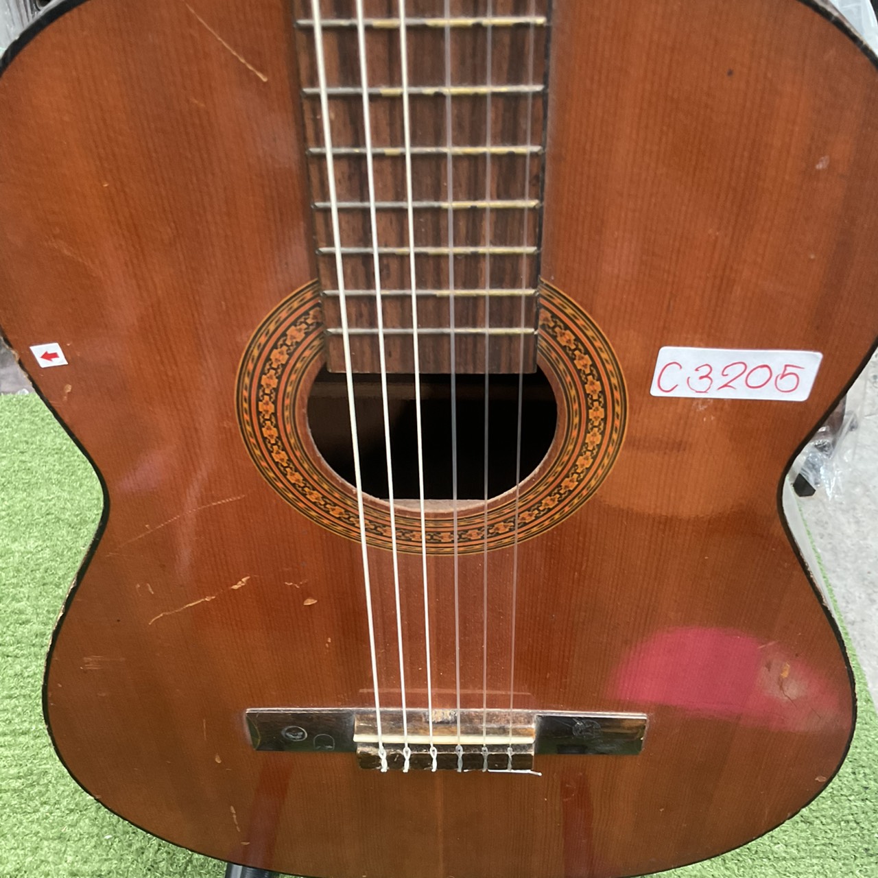 กีต้าร์คลาสสิค PIRLES