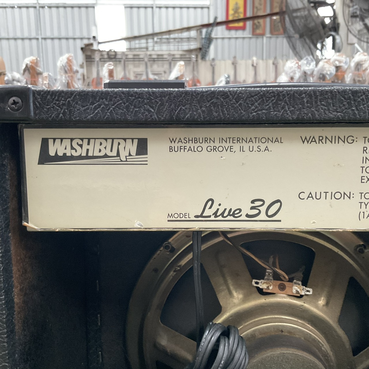 แอมป์กีต้าร์ WASHBURN : Live30