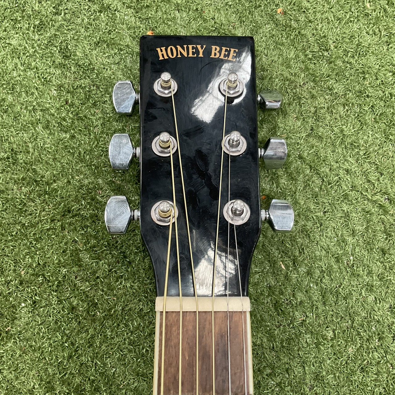 กีต้าร์โปร่ง HONEY BEE : W-15 BK