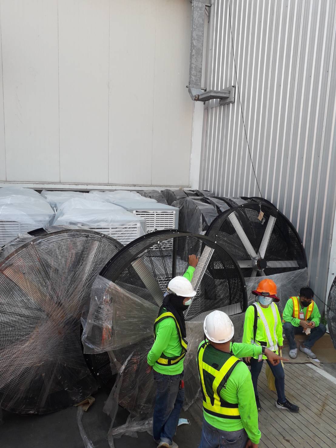 พัดลมจั้มโบ้, พัดลมใหญ่ Big Fan, พัดลมยักษ์ ( Jumbo Fan ) Big jumbo fan,พัดลม tranfer fan พัดลมใหญ่, พัดลมจัมโบ้ เพื่อระบายอากาศได้อย่างรวดเร็ว พัดลมจัมโบ้แฟน สำหรับ ฟาร์มขนาดใหญ่