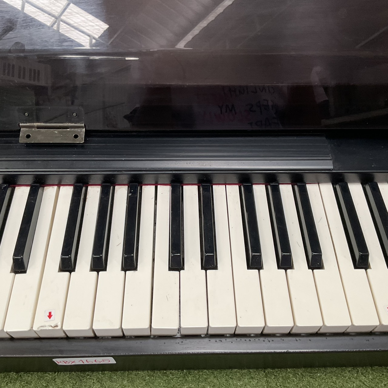 เปียโน KORG : C-800 สินค้าไม่พร้อมใช้งาน (ต้องซ่อม)