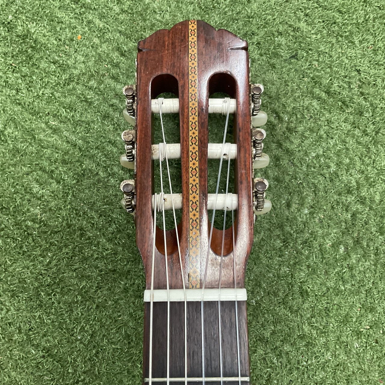 กีต้าร์คลาสสิค Aanton : No.120