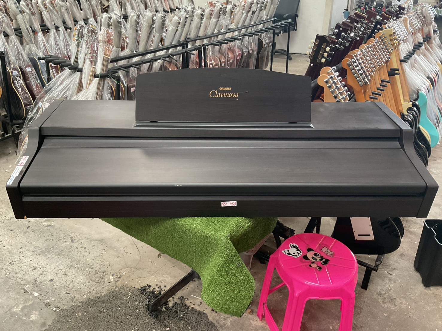 เปียโน YAMAHA : Clavinova CLP-820 สินค้าไม่พร้อมใช้งาน (ต้องซ่อม)