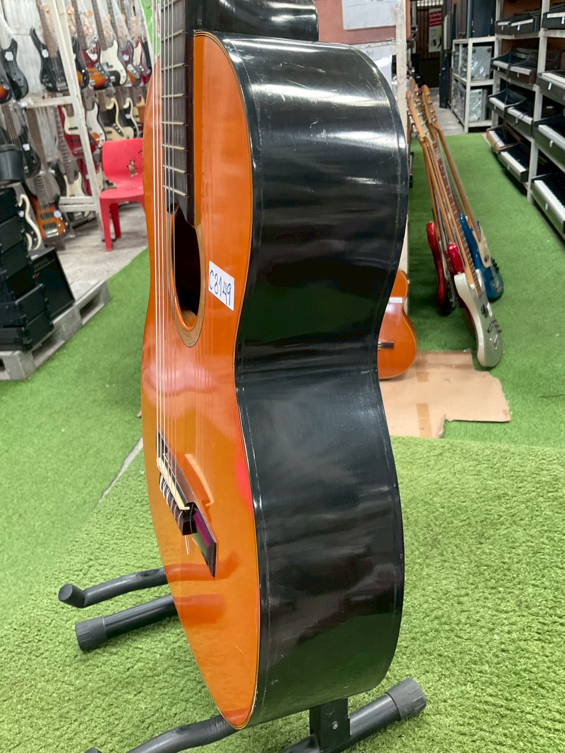 กีต้าร์คลาสสิค AzaLea