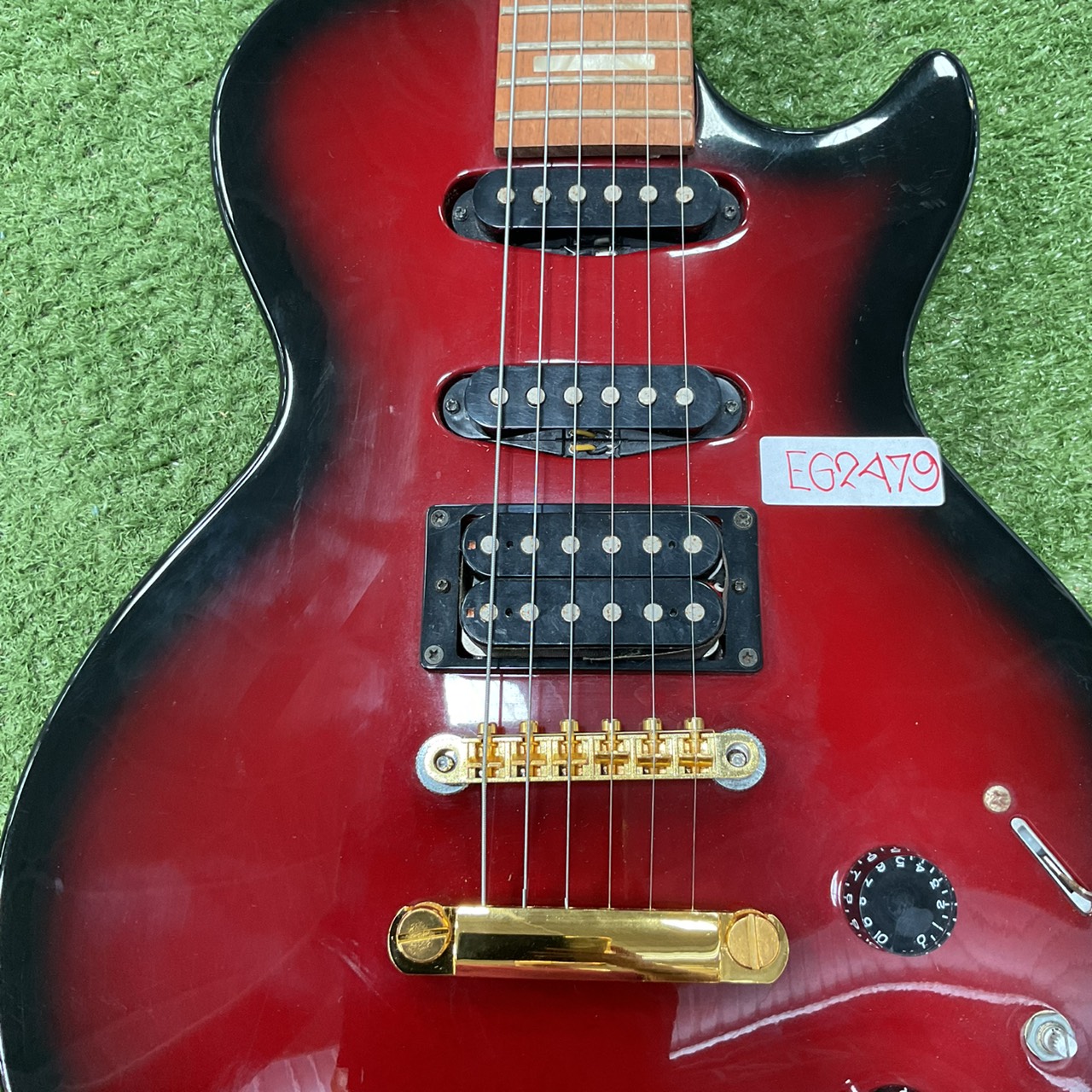 กีต้าร์ไฟฟ้า Grass Roots