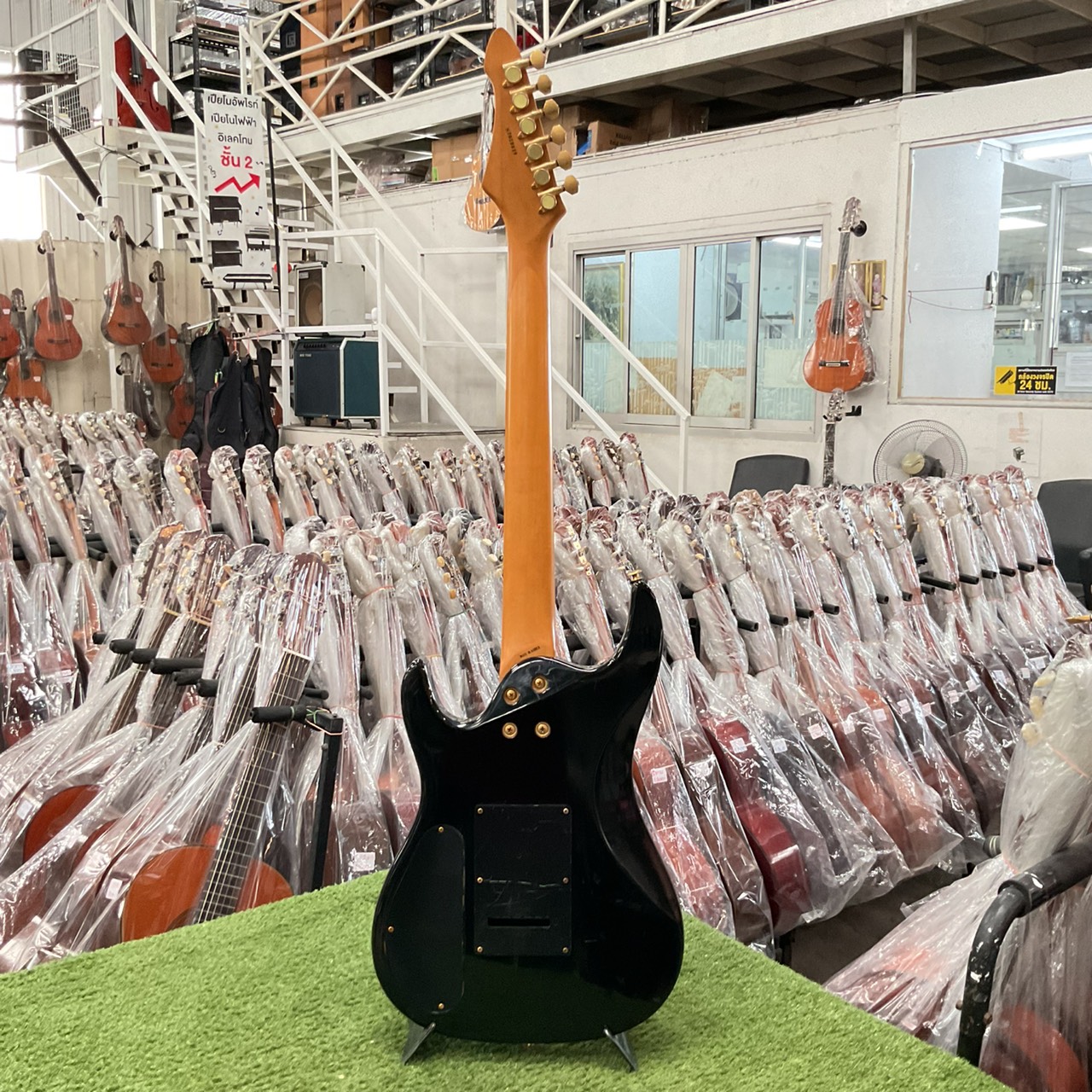 กีต้าร์ไฟฟ้า Aria Pro II : MAGNA