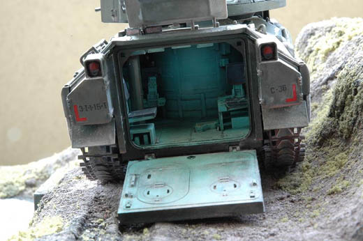 โมเดลรถถังทามิย่า ขนาด 1/35 Tamiya TA35132 U.S. M2 Bradley IFV