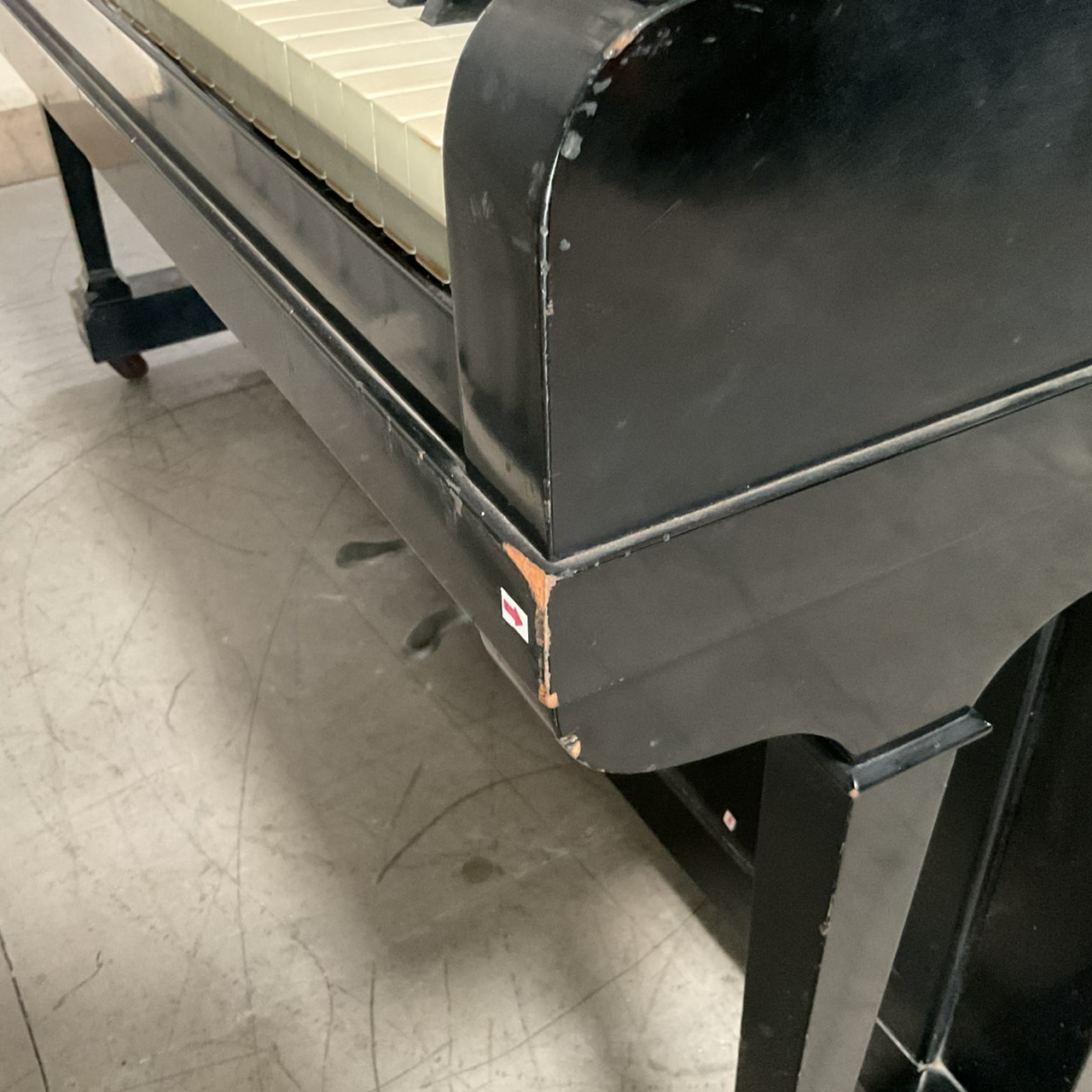 เปียโนอัพไลท์ Schweizerstein : HU-200