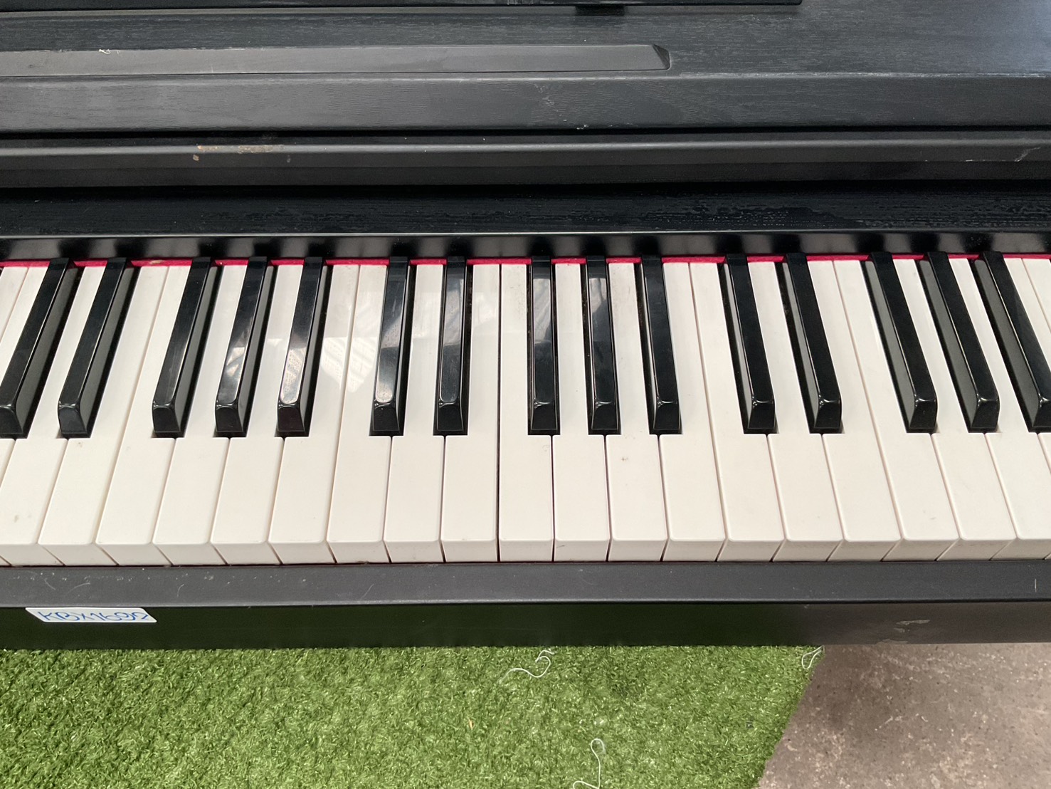 เปียโน KORG : C-25S สินค้าไม่พร้อมใช้งาน (ต้องซ่อม)