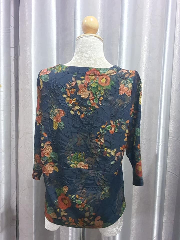 FF01809 เสื้อผ้ามือสอง ลายดอกไม้ สวยๆ อก free-39 นิ้ว