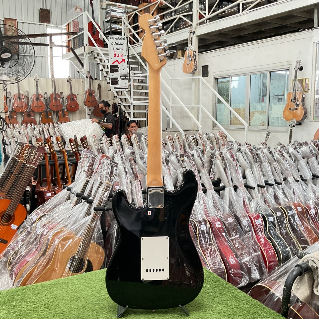 กีต้าร์ไฟฟ้า PhotoGenic