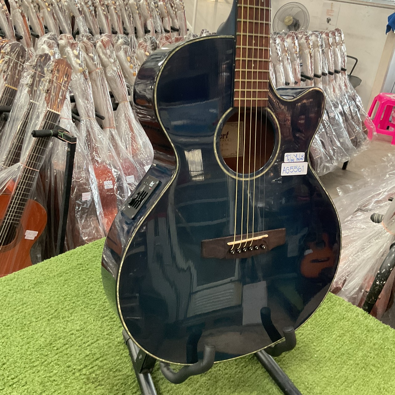 กีต้าร์โปร่งไฟฟ้า Cort : SFX E TBB