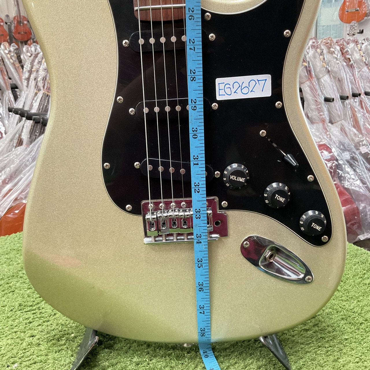 กีต้าร์ไฟฟ้า Mavis