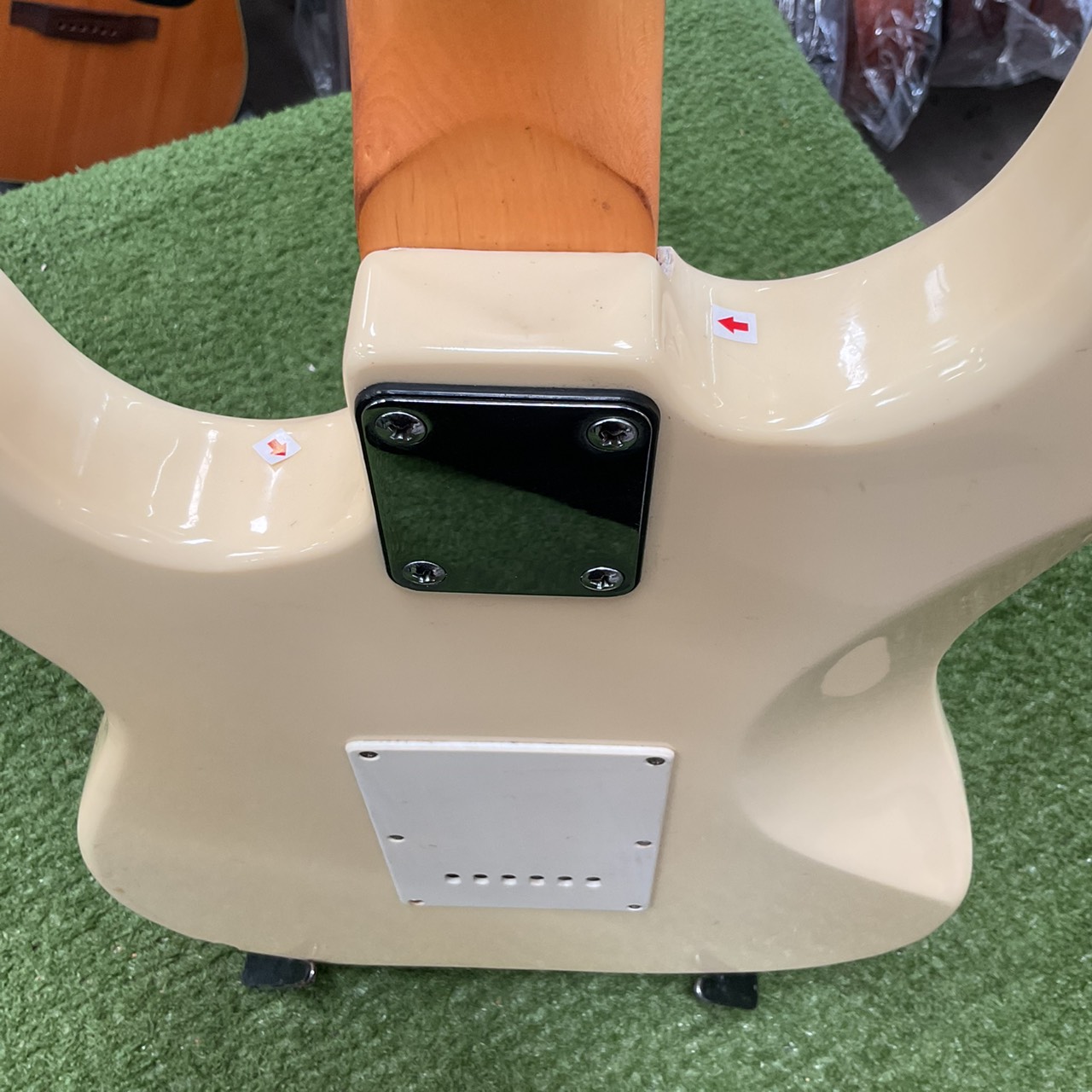 กีต้าร์ไฟฟ้า PlayTech