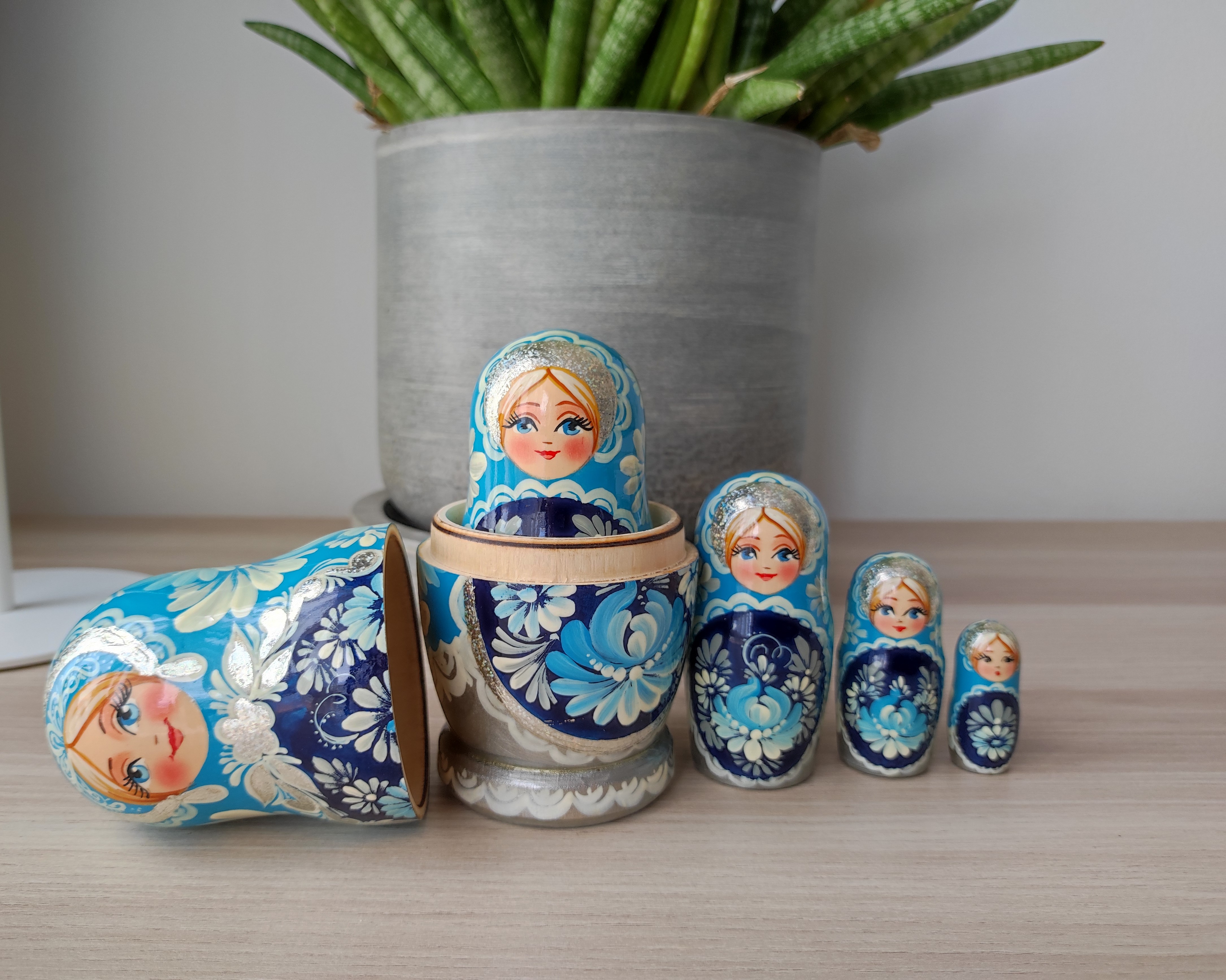 ตุ๊กตาแม่ลูกดก (Matryoshka) - From Russia With Love "Blue"