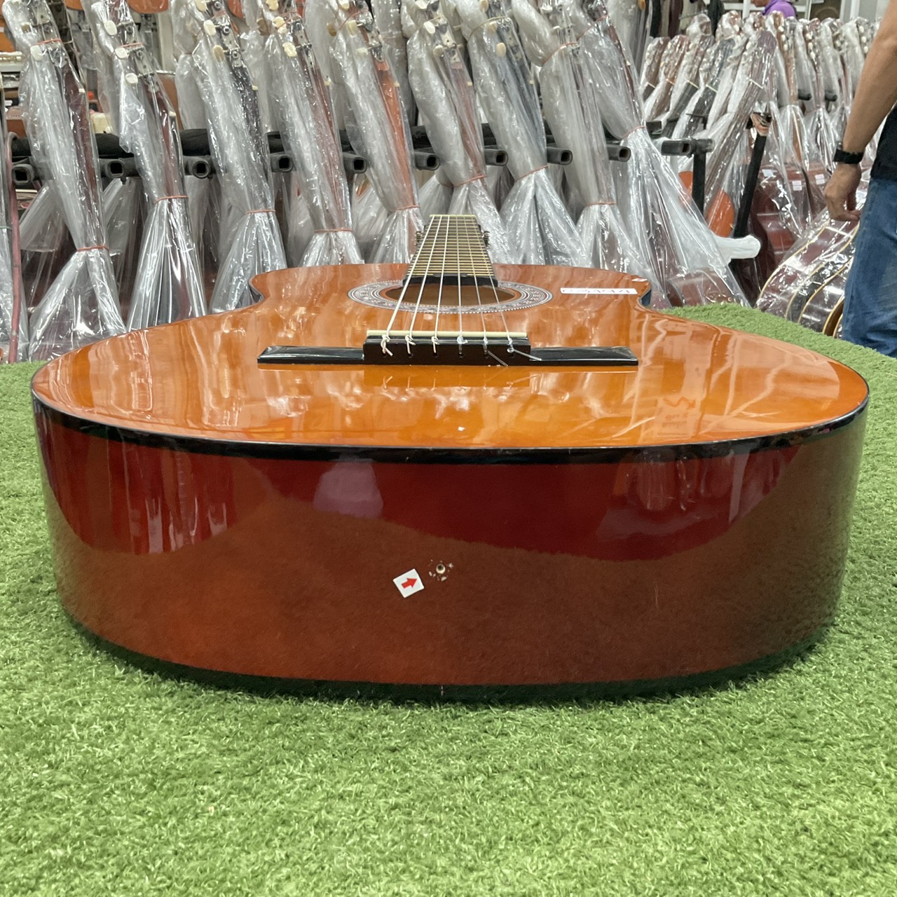 กีต้าร์คลาสสิค J & Z : JZGD3901