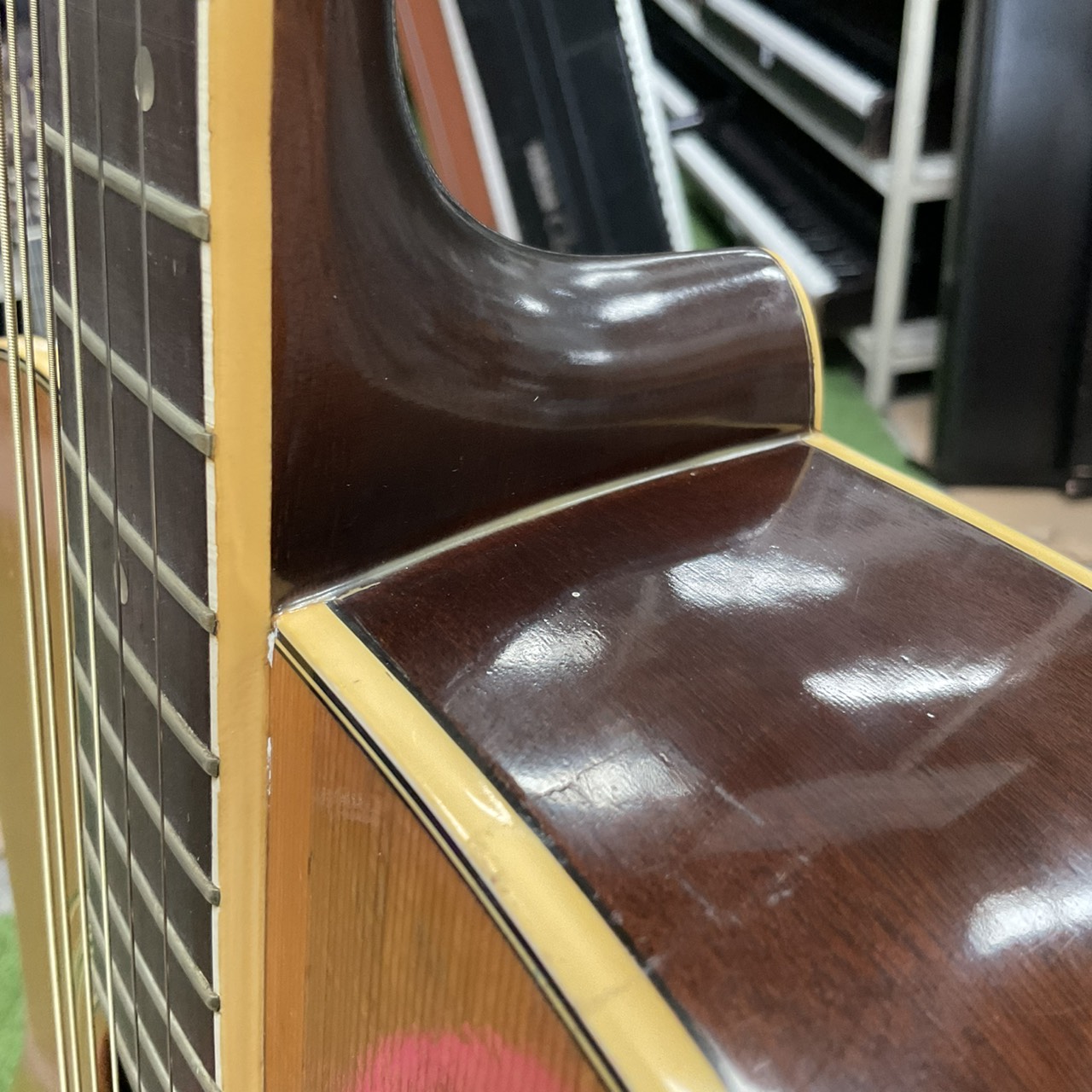 กีต้าร์โปร่ง YAMAHA : FG-202