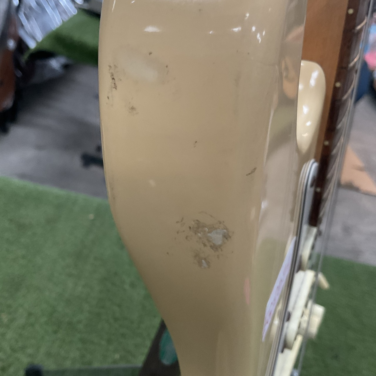 กีต้าร์ไฟฟ้า SELDER