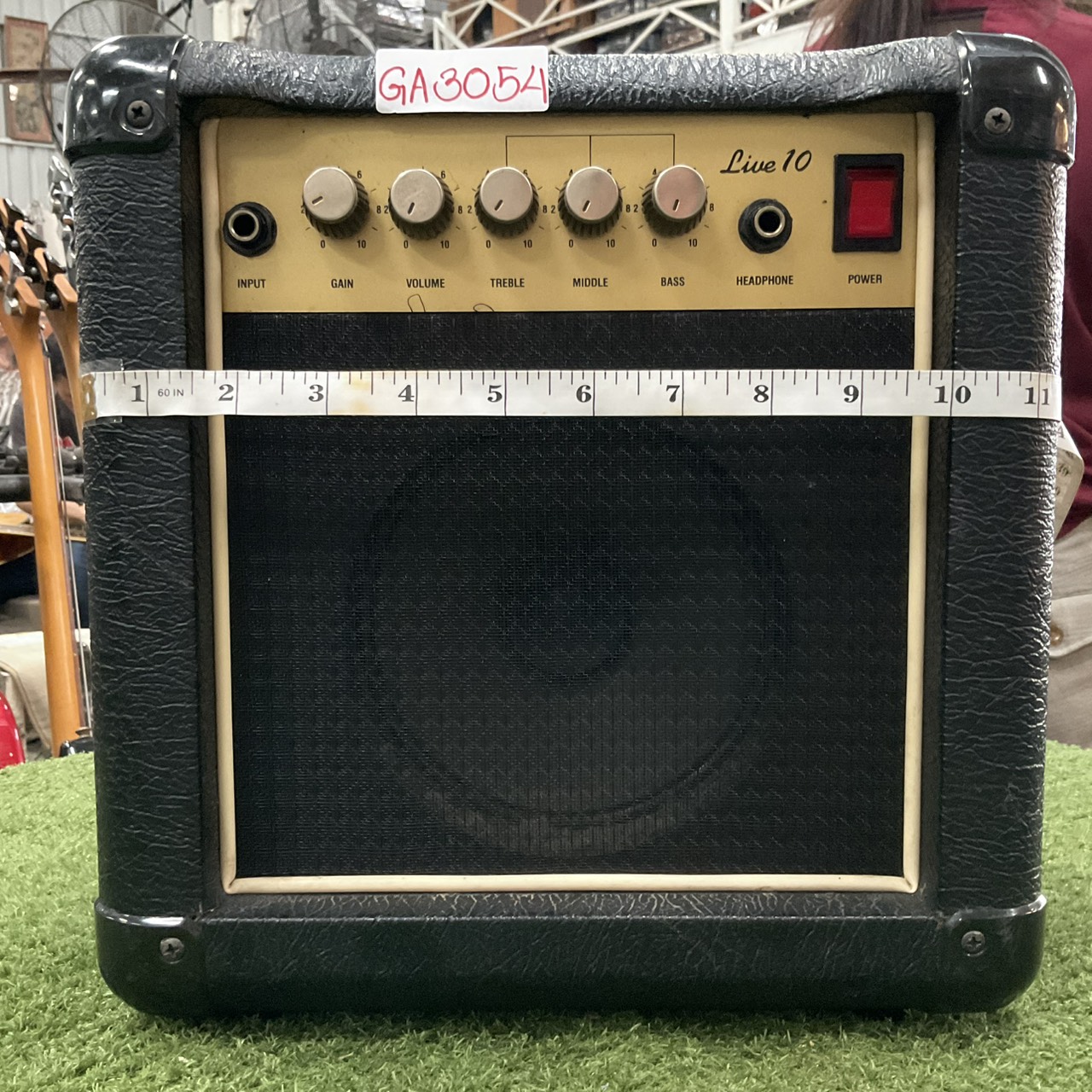 แอมป์กีต้าร์ WASHBURN : Live 10